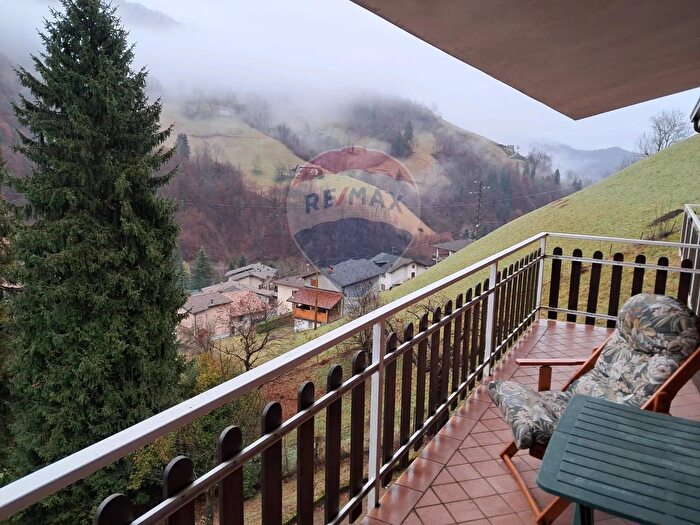 Appartamento trilocale in vendita in Via Alben, Oneta