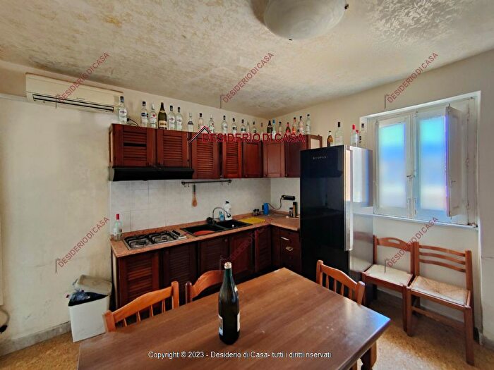 Appartamento con 5 locali in vendita in Palermo