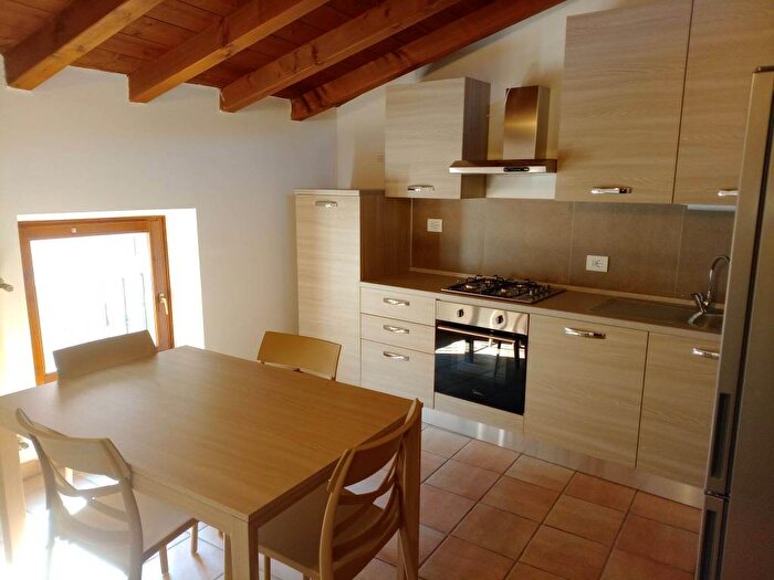 Appartamento bilocale in affitto in Centro, Grezzana