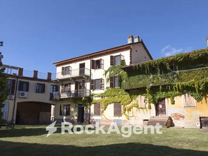 Casa con 6 locali in vendita in Via Bricco, Calliano