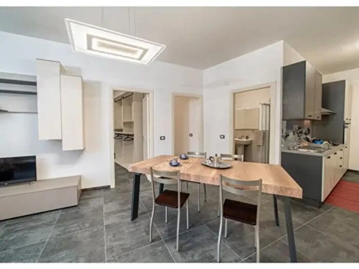 Appartamento trilocale in affitto in Via Giovanni da Cartagena, Palermo