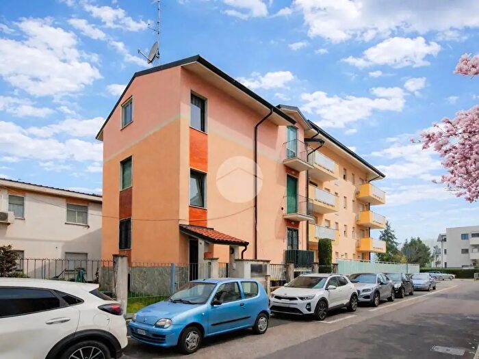 Appartamento bilocale in vendita in Via Giuseppe Parini, Settimo Milanese