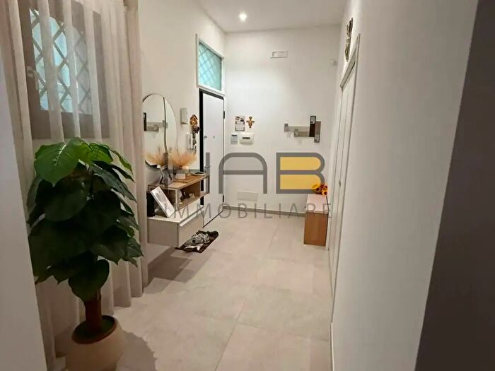 Appartamento con 5 locali in vendita in Trapani