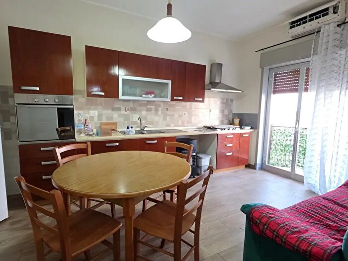 Appartamento trilocale in affitto in Via Padova, Milazzo