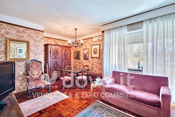 Appartamento con 5 locali in vendita in Via dellAbout, Ivrea