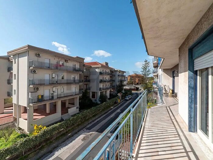 Appartamento quadrilocale in vendita in Via Giuseppe Marcellino, Catania