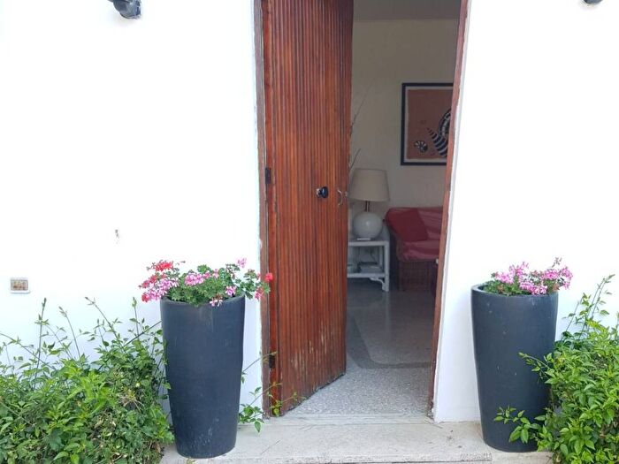 Casa con 5 locali in affitto in Via Forte dei Marmi, Fregene, Fiumicino