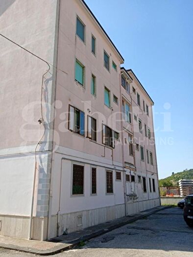 Appartamento trilocale in vendita in Via Scalo Ferrovia, Eboli