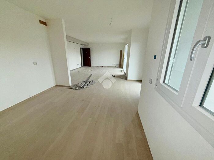 Appartamento quadrilocale in vendita in Via S Nicola, Viadana