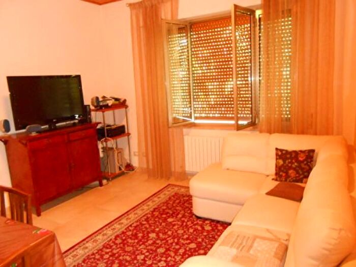 Appartamento trilocale in vendita in Via Montegrappa, Jesi