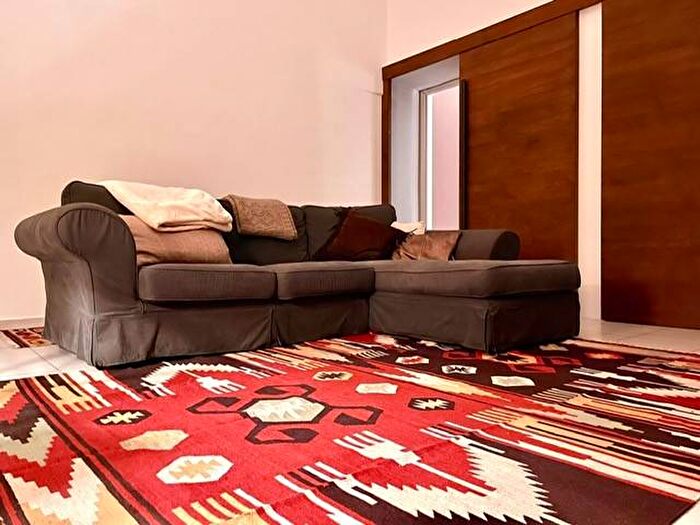 Appartamento trilocale in affitto in Via Piave, Quadrilatero Romano, Torino