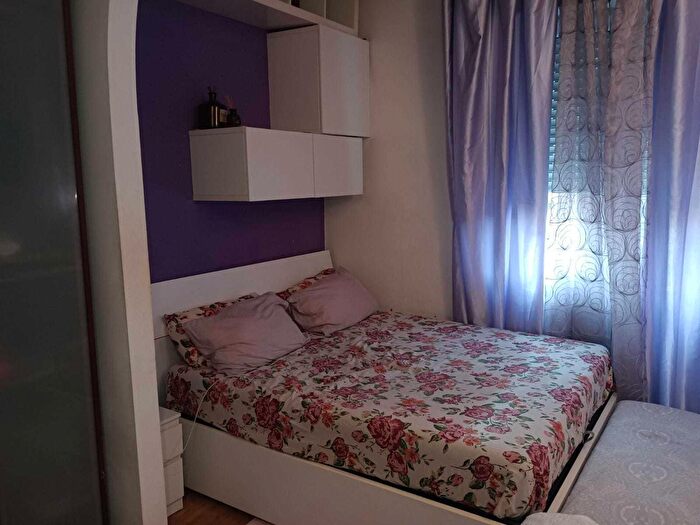 Appartamento bilocale in vendita in Via Venezia Giulia, Monza