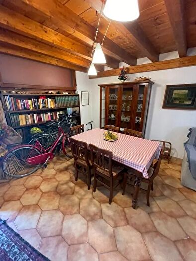 Appartamento trilocale in vendita in Via Ammiraglio Morin a, Forte Dei Marmi