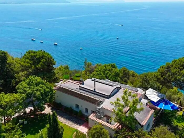 Casa con 6 locali in vendita in Ss, Pollica