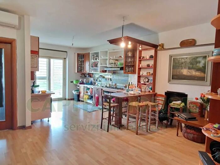 Appartamento quadrilocale in vendita in Via Marie Skolodowska Curie, Caserta