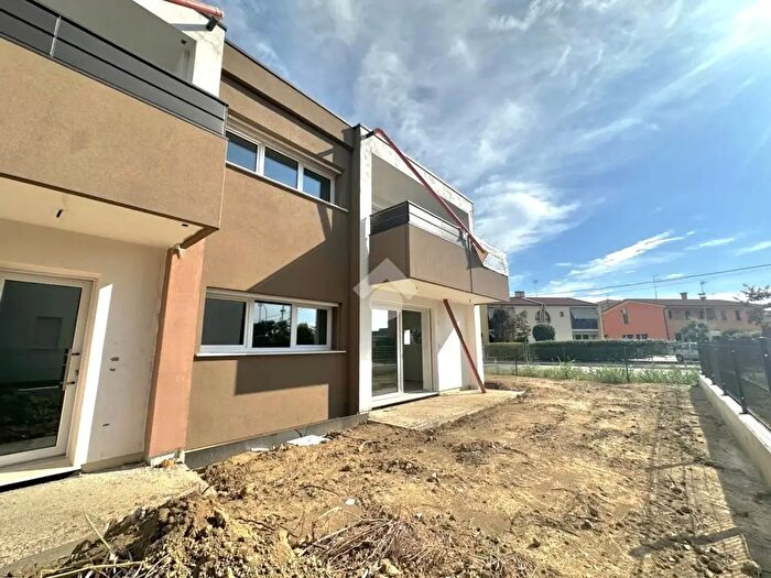 Appartamento quadrilocale in vendita in Via Roma, Piombino Dese
