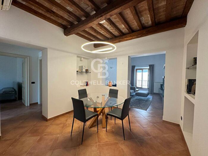 Appartamento trilocale in affitto in Via di Parione, Piazza Navona, Roma