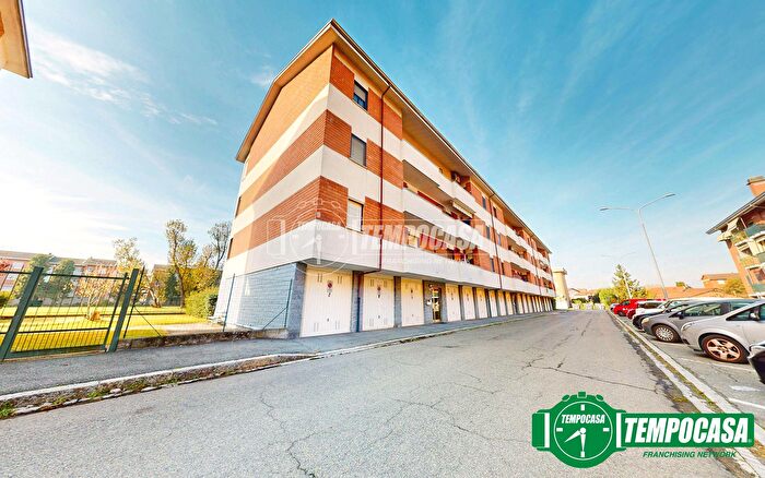 Appartamento quadrilocale in vendita in Via Luigi Longo, Alessandria