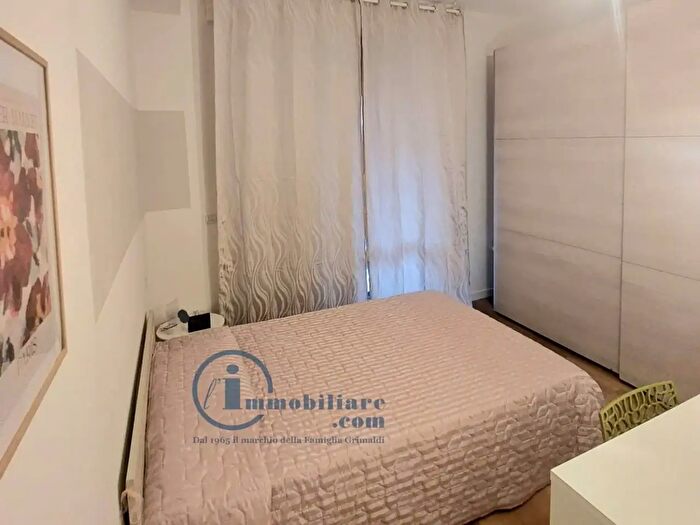 Appartamento trilocale in affitto in Via Lodovico Il Moro, Milano