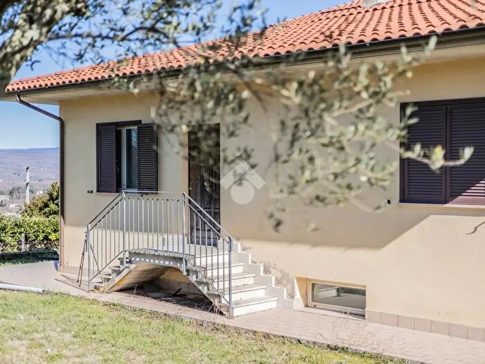 Casa con 5 locali in vendita in Via Grotte Ciapperi, Bassano Romano