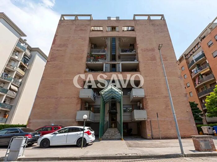 Appartamento trilocale in vendita in Via Paolo VI, Pisa