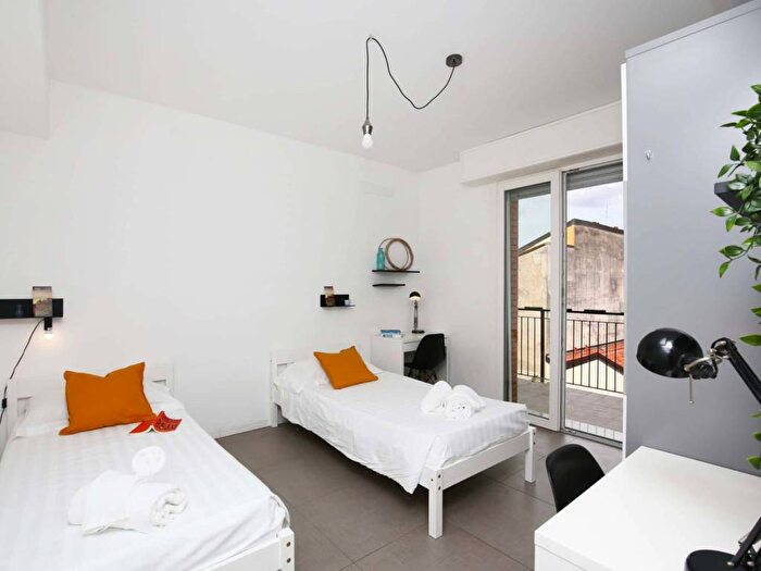 Appartamento quadrilocale in affitto in Via Luigi Mercantini, Bovisa, Milano