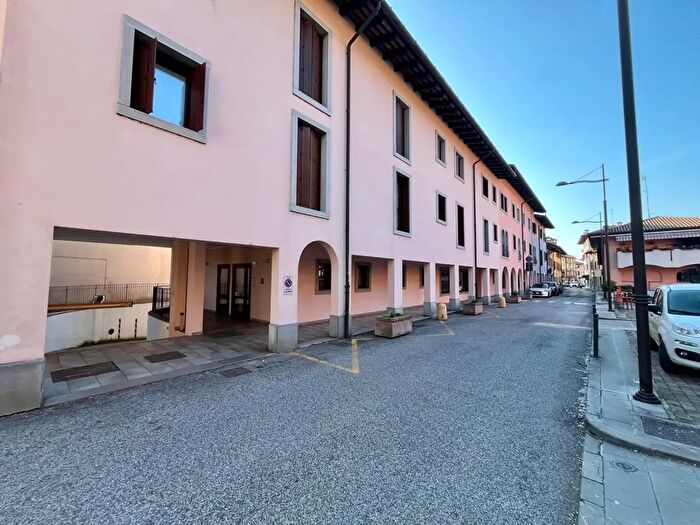 Appartamento trilocale in vendita in Via Armando Diaz, Tricesimo