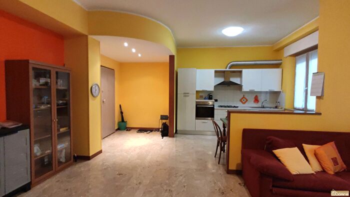 Appartamento quadrilocale in vendita in Via Tenna, Ancona