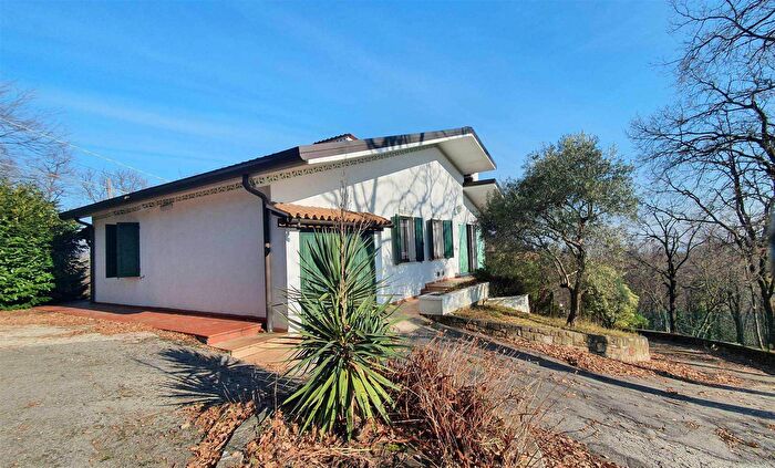 Casa con 5 locali in vendita in Teolo