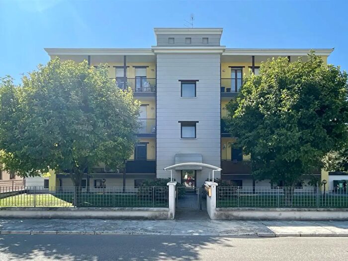 Appartamento trilocale in vendita in Borgo Virgilio