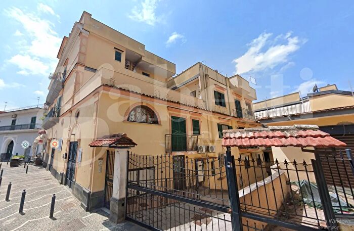 Appartamento trilocale in vendita in Piazza Atella, Frattaminore