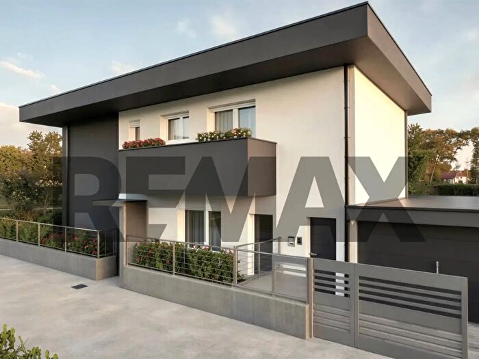 Appartamento trilocale in vendita in Busnago