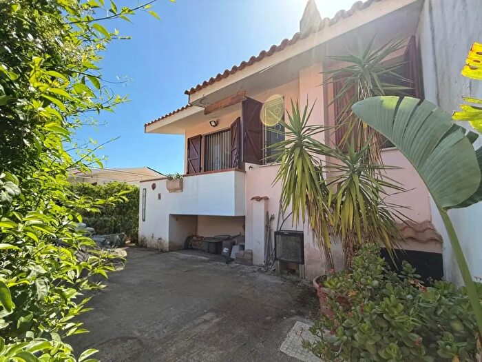 Casa trilocale in vendita in Sinnai