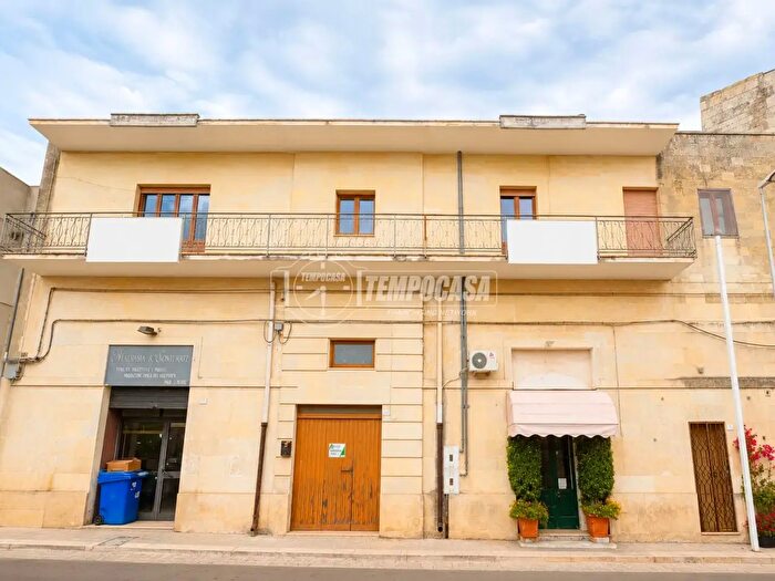 Casa con 5 locali in vendita in Via Giuseppina Delli Ponti, Scorrano