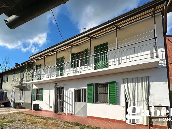 Casa con 5 locali in vendita in Frazione Oggeri, Viarigi