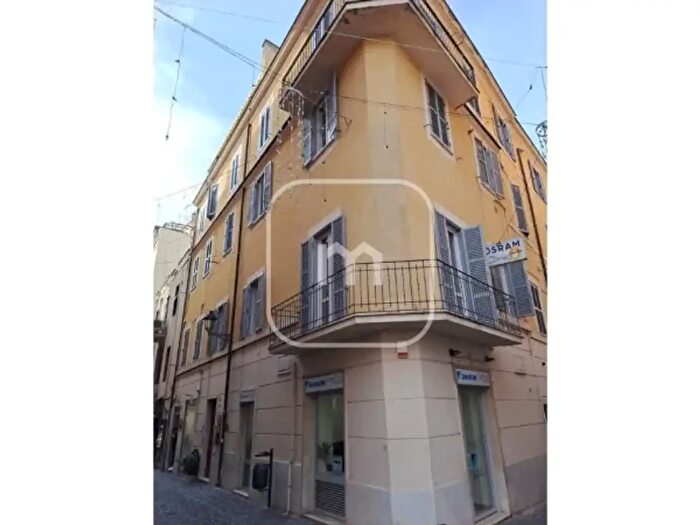 Appartamento quadrilocale in vendita in Via Piave, Frascati