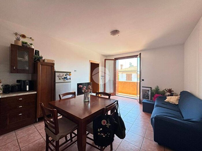 Appartamento bilocale in affitto in Via Levata, Levata, Curtatone