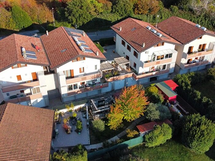 Appartamento trilocale in vendita in Via Casali, Pasian Di Prato