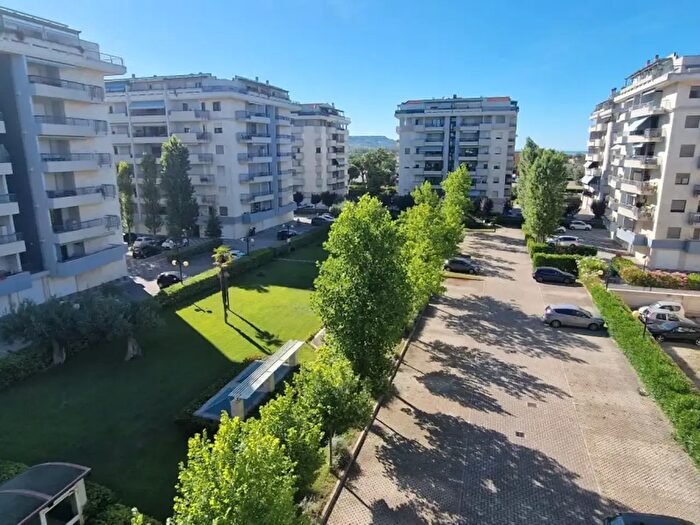 Appartamento trilocale in vendita in Via Lussemburgo, Montesilvano