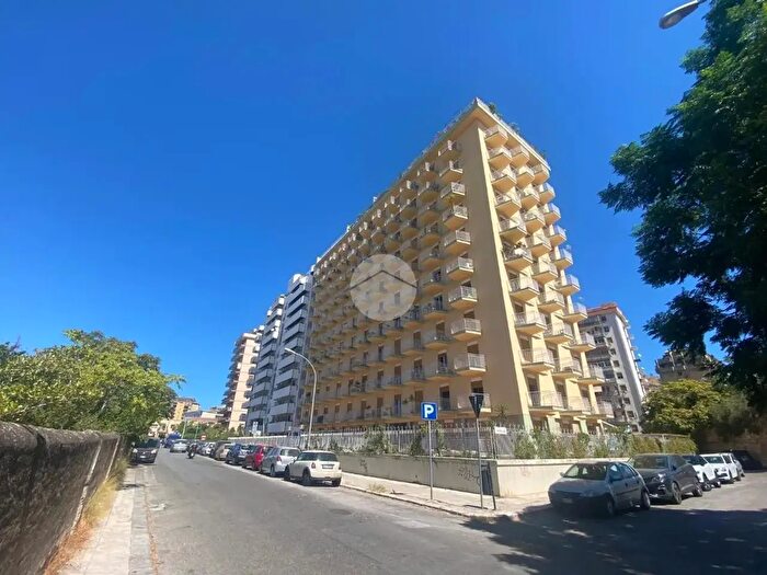 Appartamento quadrilocale in vendita in Via Ferdinando Ferri, Palermo