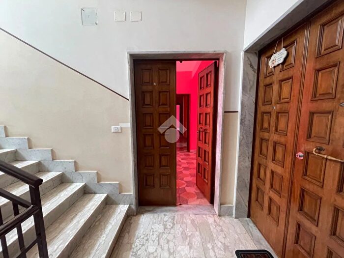 Appartamento trilocale in vendita in Via Lucania, Ceglie Messapica