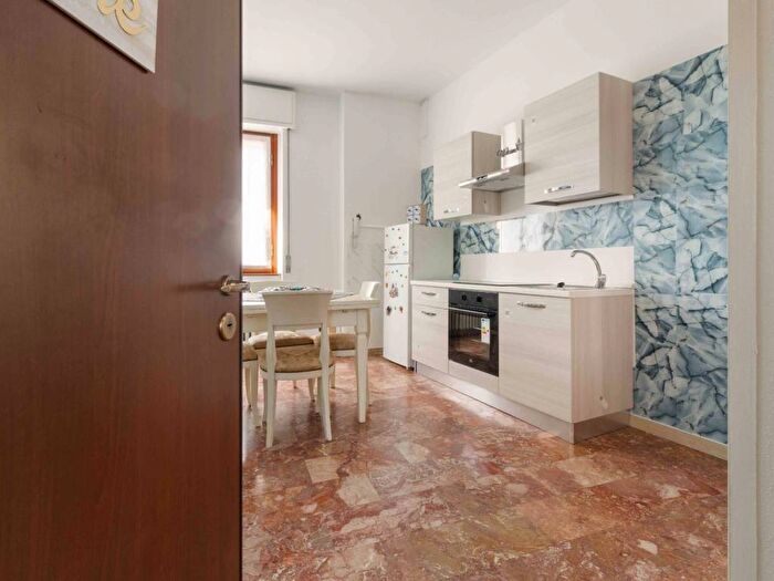 Appartamento bilocale in affitto in Via Barnaba Oriani, Sant'Ambrogio, Seregno