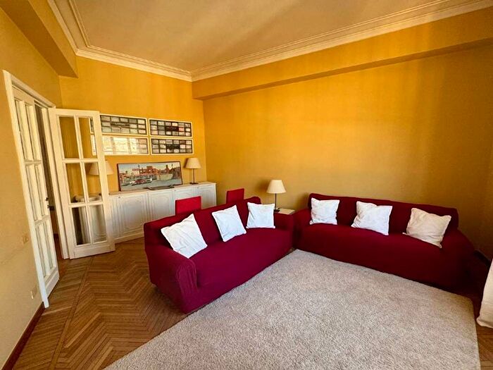Appartamento trilocale in vendita in via Ceccardo Roccatagliata Ceccardi, Centro Città, Genova