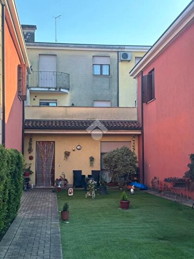 Appartamento bilocale in vendita in Via Roma, Stanghella