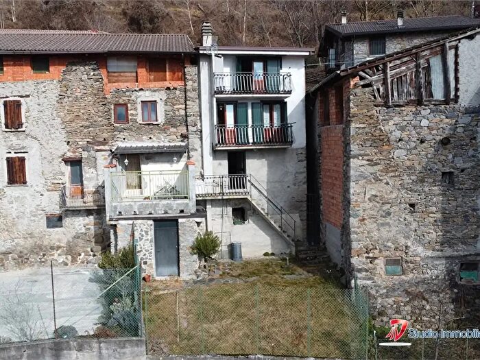 Casa con 5 locali in vendita in Via Recaldini, Paspardo