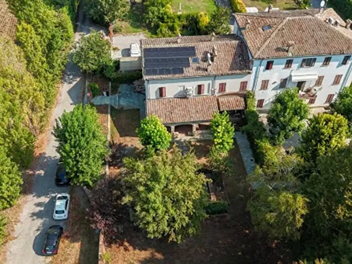Casa con 5 locali in vendita in Strada Benedetta, Parma