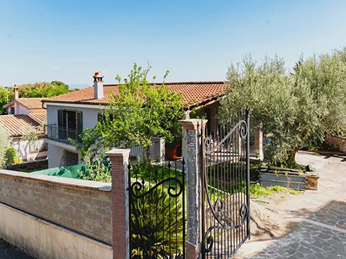 Casa con 5 locali in vendita in Via della Selviata, Formello