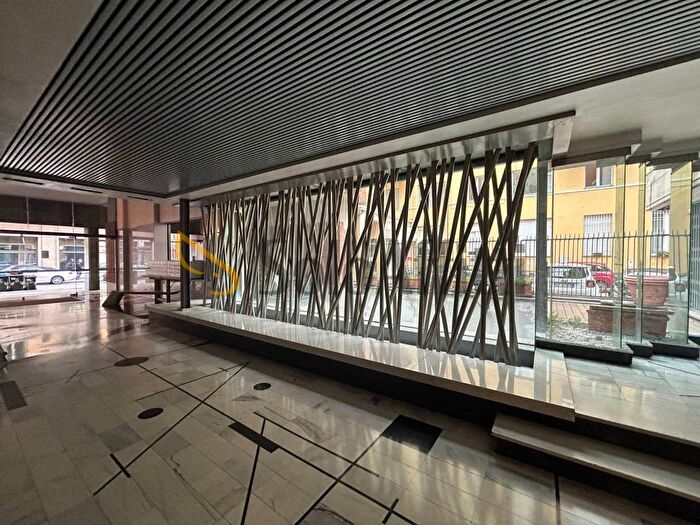 Appartamento bilocale in affitto in Via della Rocca, Torino