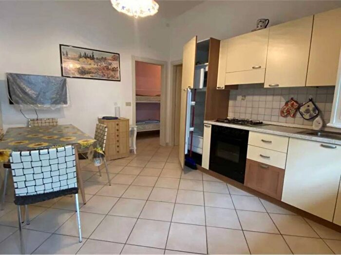 Appartamento trilocale in affitto in Viale Italia, Pinarella, Cervia