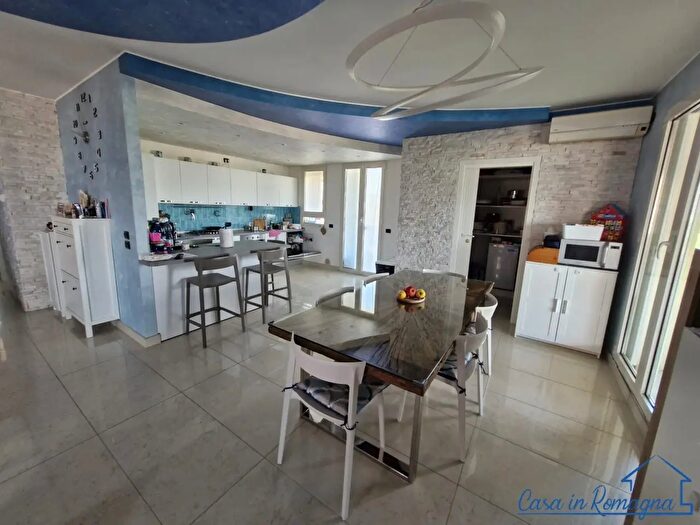 Appartamento con 5 locali in vendita in Viale Giacomo Leopardi, Rimini